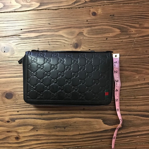 Gucci Gender Neutral Hand Wallet/Clutch - Picture 8 of 8